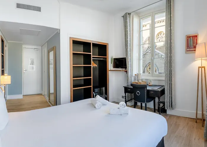 Hotel De L'Ocean Et Restaurant - Coeur De Ville Biarritz